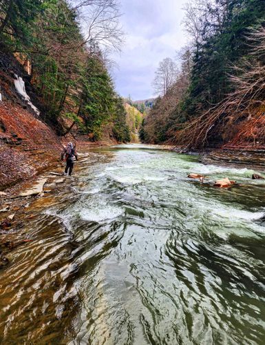 Around The Bend Fly Fishing